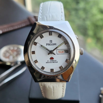 Vintage Ricoh R31 Automatic White Face New Strap 21 Jewels Day-Date Men's Wrist Watch R92
