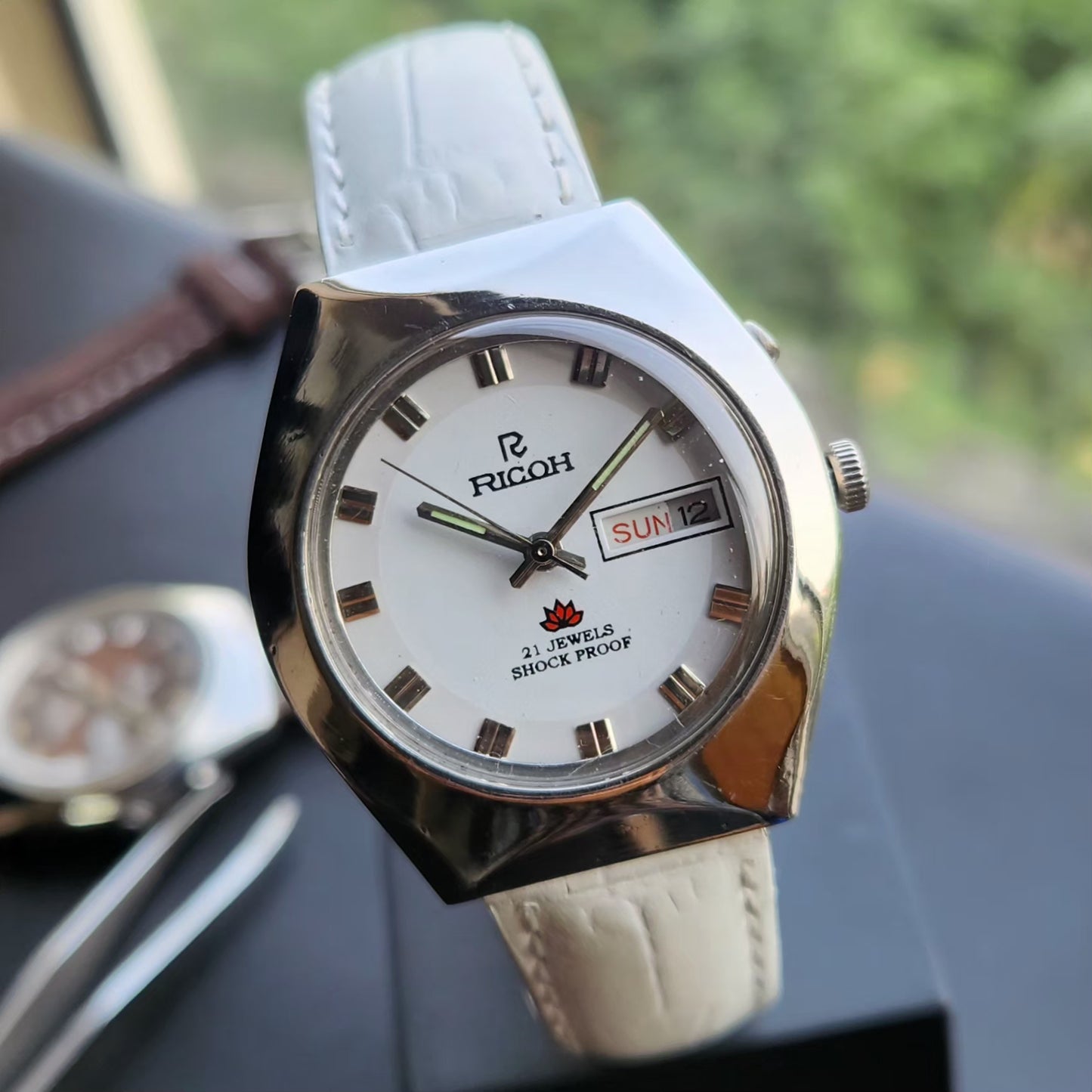 Vintage Ricoh R31 Automatic White Face New Strap 21 Jewels Day-Date Men's Wrist Watch R92