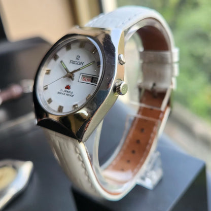 Vintage Ricoh R31 Automatic White Face New Strap 21 Jewels Day-Date Men's Wrist Watch R92