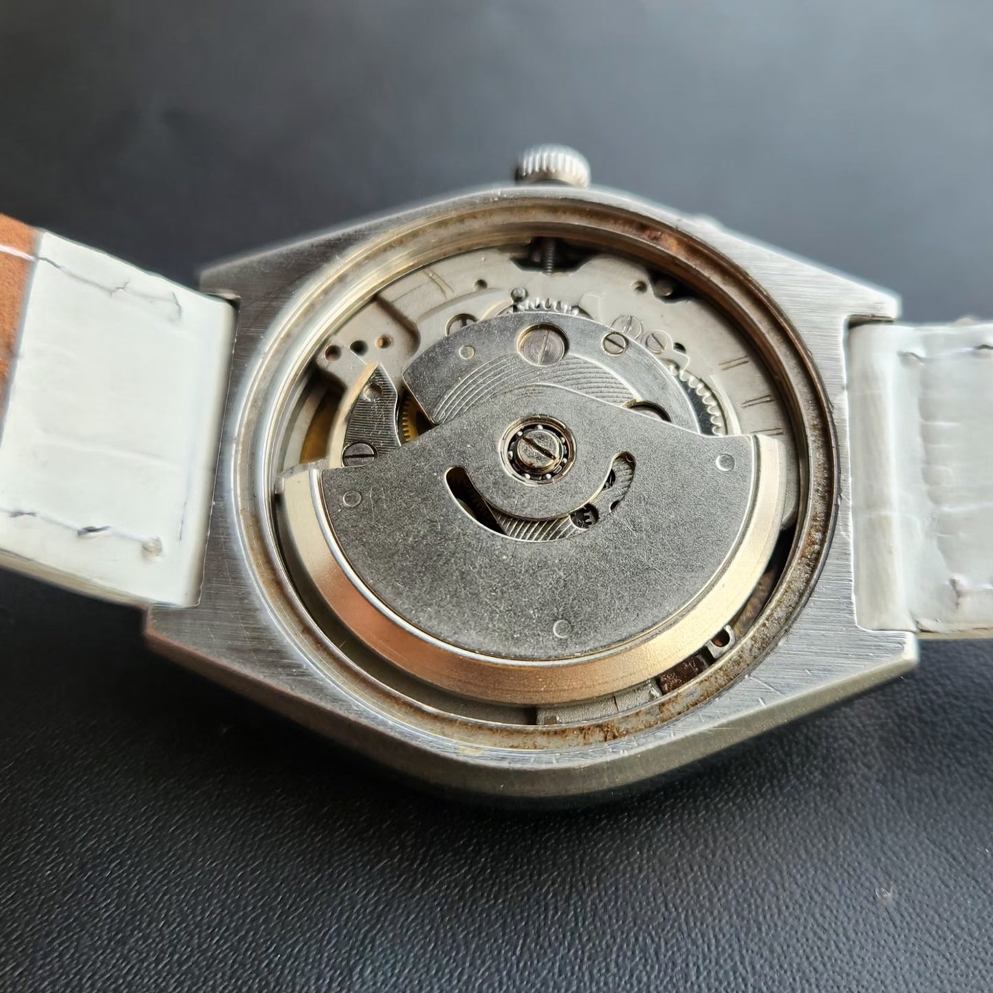 Vintage Ricoh R31 Automatic White Face New Strap 21 Jewels Day-Date Men's Wrist Watch R92