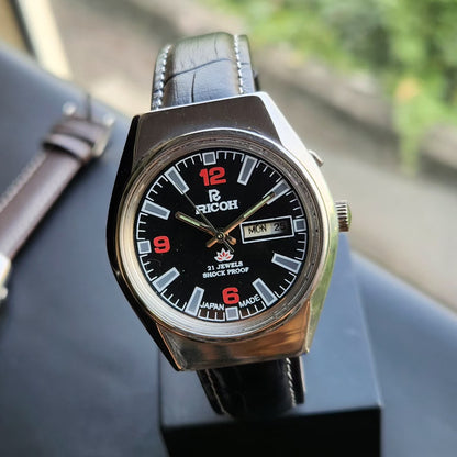 Vintage Ricoh R31 Automatic Black Face New Strap 21 Jewels Day-Date Men's Wrist Watch R94