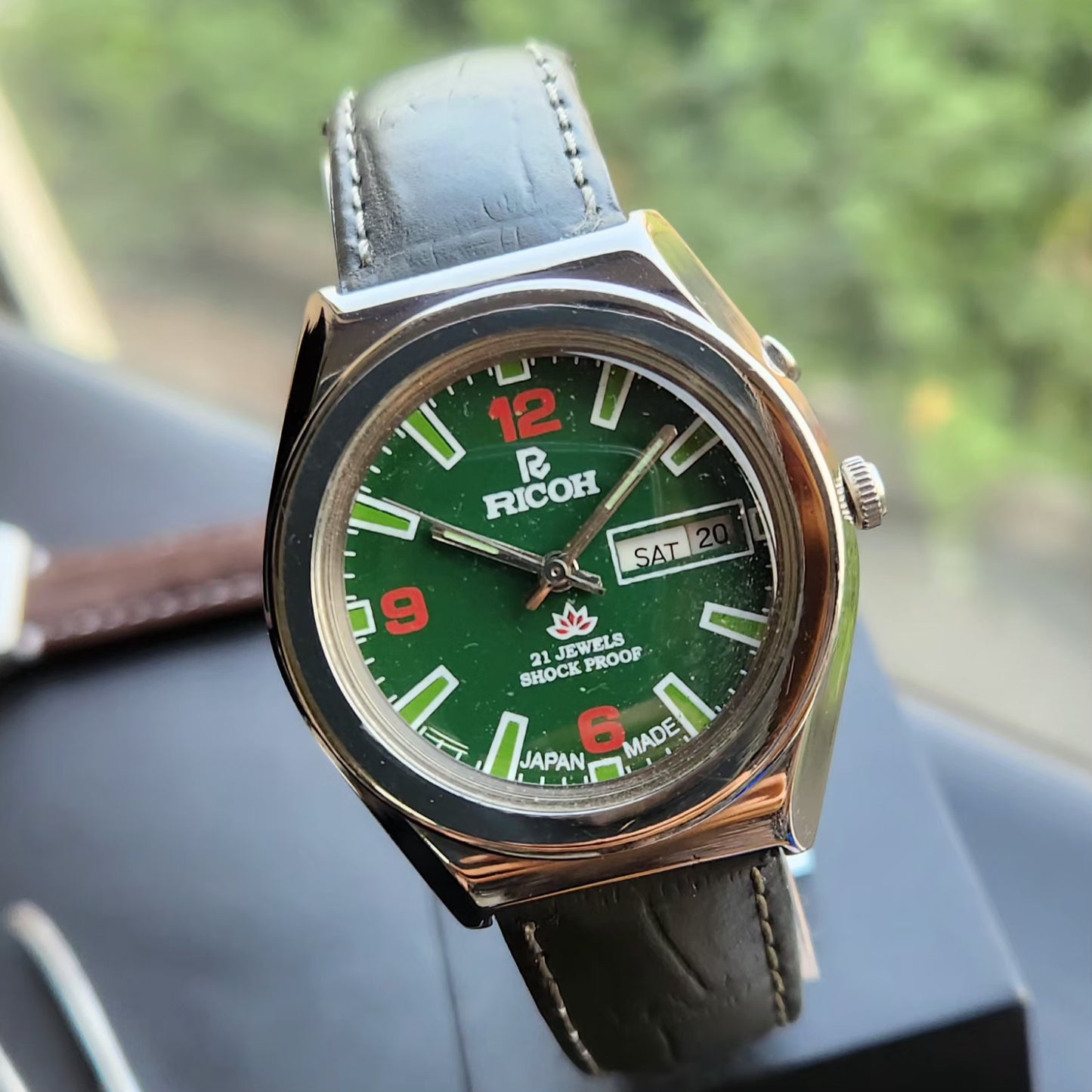 Vintage Ricoh R31 Automatic Green Face Green Strap 21 Jewels Day-Date Men's Wrist Watch R99