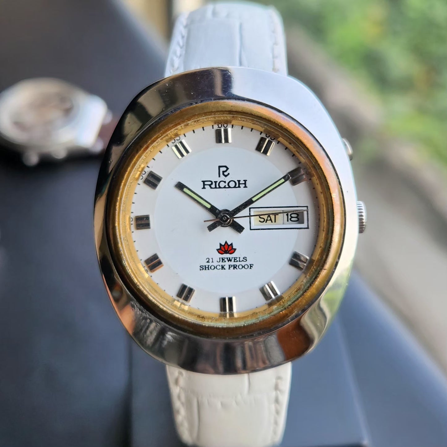 Vintage Ricoh R31 Automatic White Face New Strap 21 Jewels Day-Date Men's Wrist Watch R100