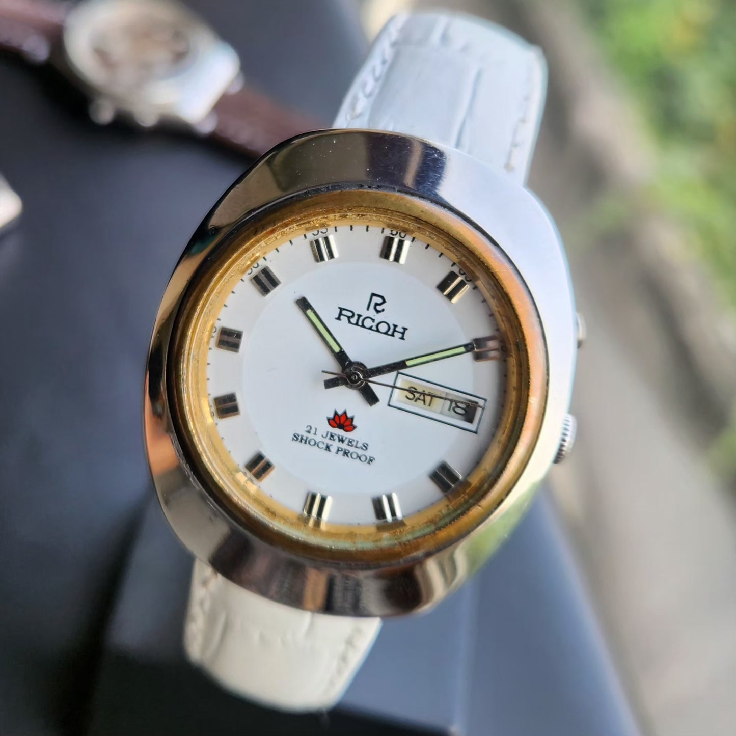 Vintage Ricoh R31 Automatic White Face New Strap 21 Jewels Day-Date Men's Wrist Watch R100