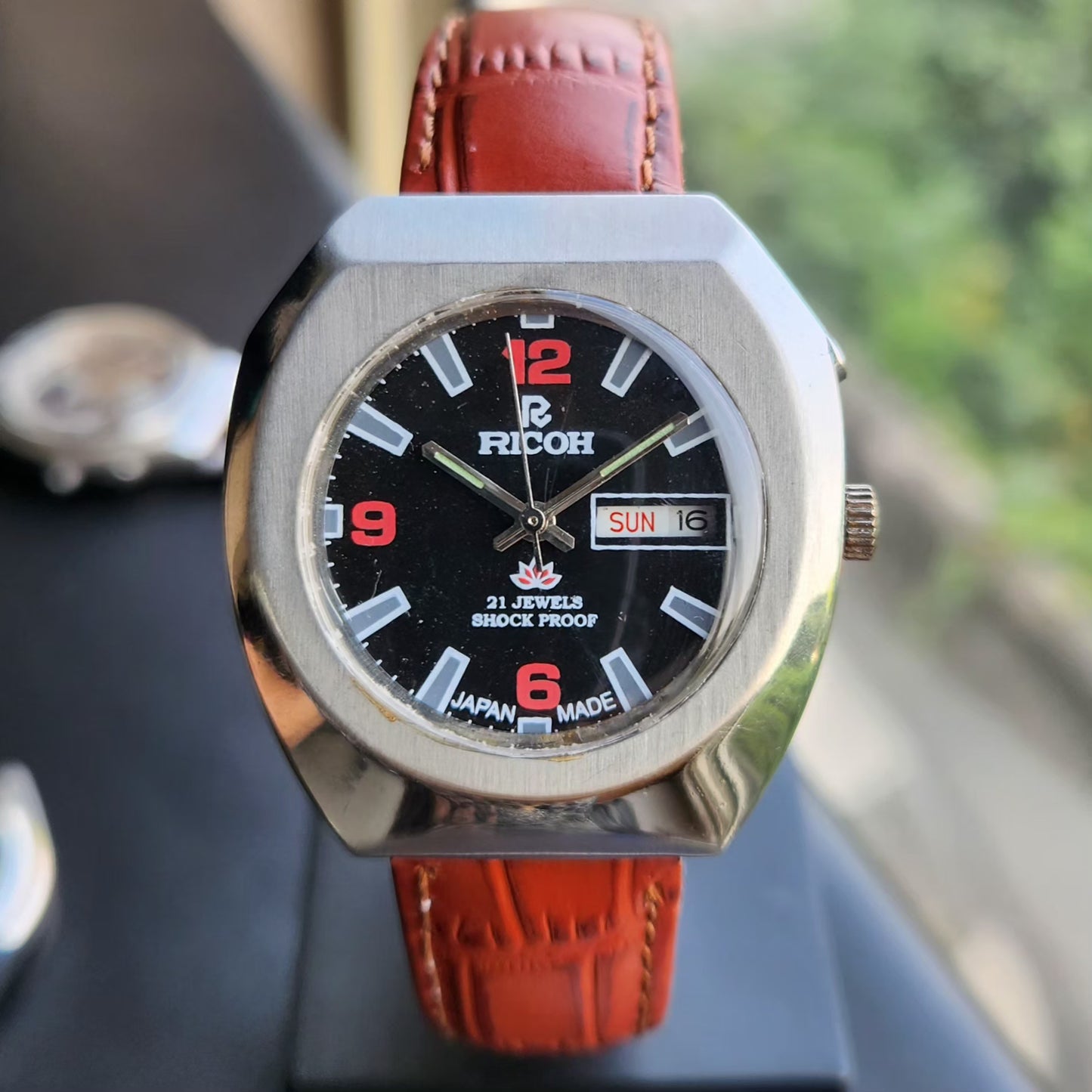 Vintage Ricoh R31 Automatic Black Face New Strap 21 Jewels Day-Date Men's Wrist Watch R102