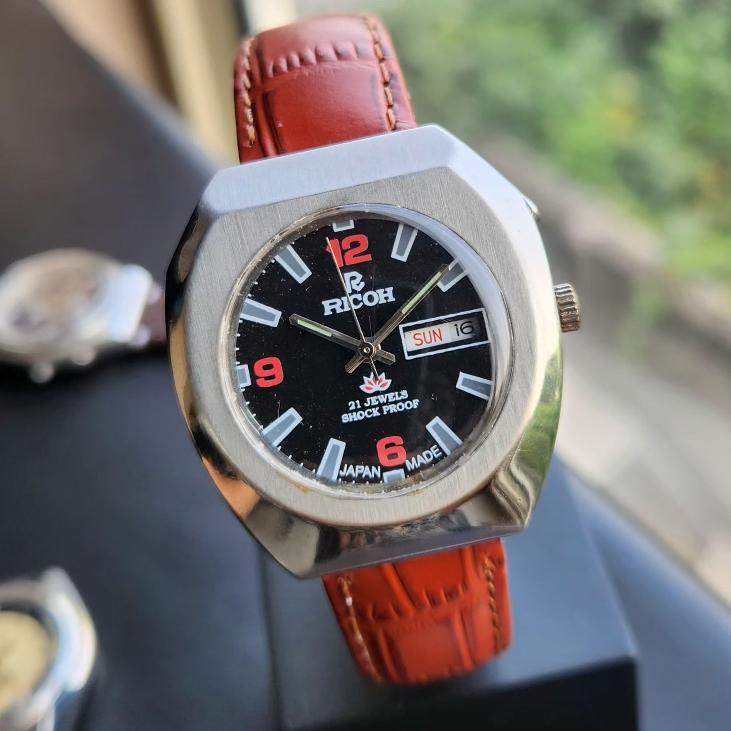 Vintage Ricoh R31 Automatic Black Face New Strap 21 Jewels Day-Date Men's Wrist Watch R102