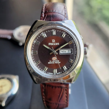 Vintage Ricoh R31 Automatic Brown Face New Strap 21 Jewels Day-Date Men's Wrist Watch R103