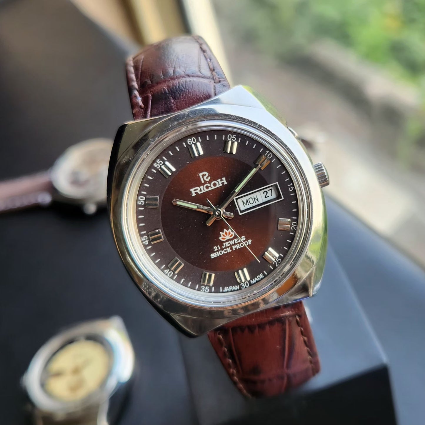 Vintage Ricoh R31 Automatic Brown Face New Strap 21 Jewels Day-Date Men's Wrist Watch R103