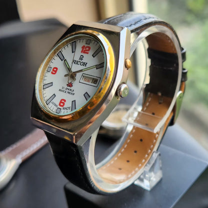 Vintage Ricoh R31 Automatic White Face New Strap 21 Jewels Day-Date Men's Wrist Watch R106