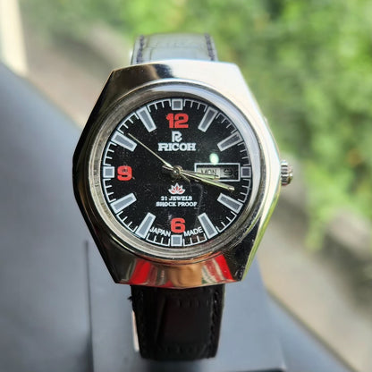 Vintage Ricoh R31 Automatic Black Face New Strap 21 Jewels Day-Date Men's Wrist Watch R112