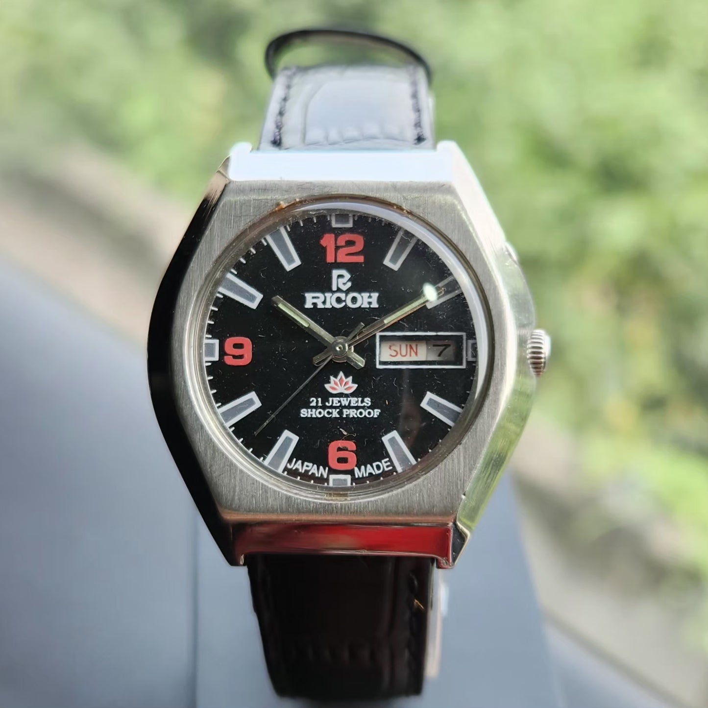 Vintage Ricoh R31 Automatic Black Face New Strap 21 Jewels Day-Date Men's Wrist Watch R113