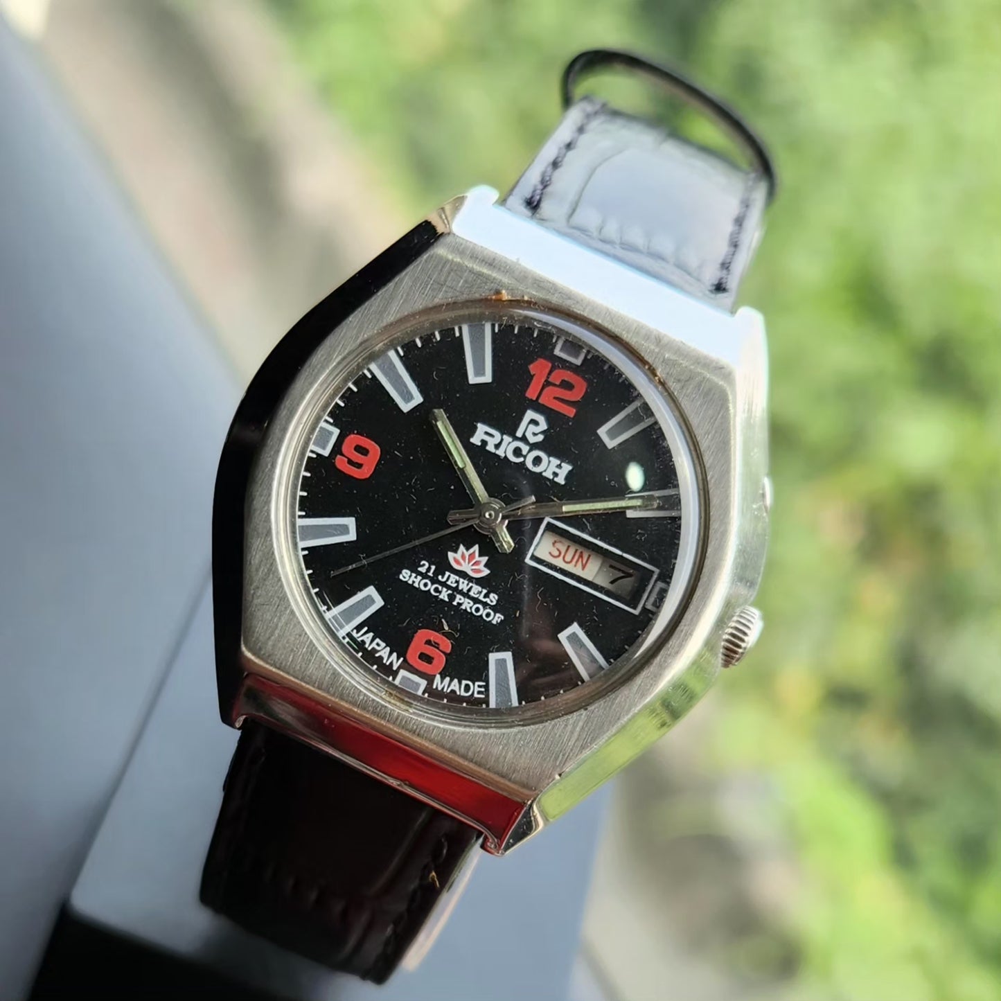 Vintage Ricoh R31 Automatic Black Face New Strap 21 Jewels Day-Date Men's Wrist Watch R113