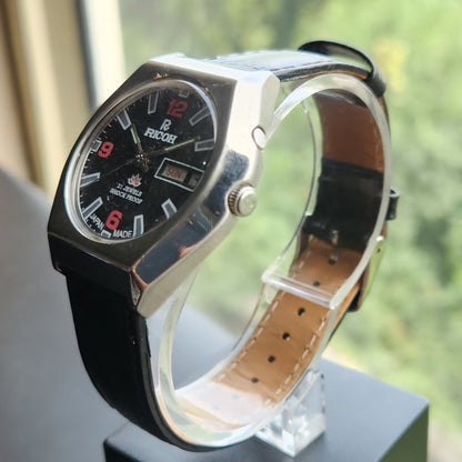 Vintage Ricoh R31 Automatic Black Face New Strap 21 Jewels Day-Date Men's Wrist Watch R113