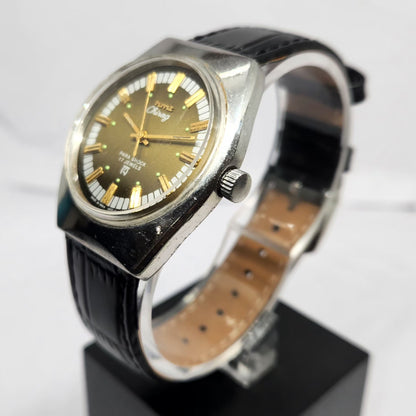 Vintage Original HMT Chirag Hand Winding 17 Jewels Gold Face Men's Wrist Watch HM130
