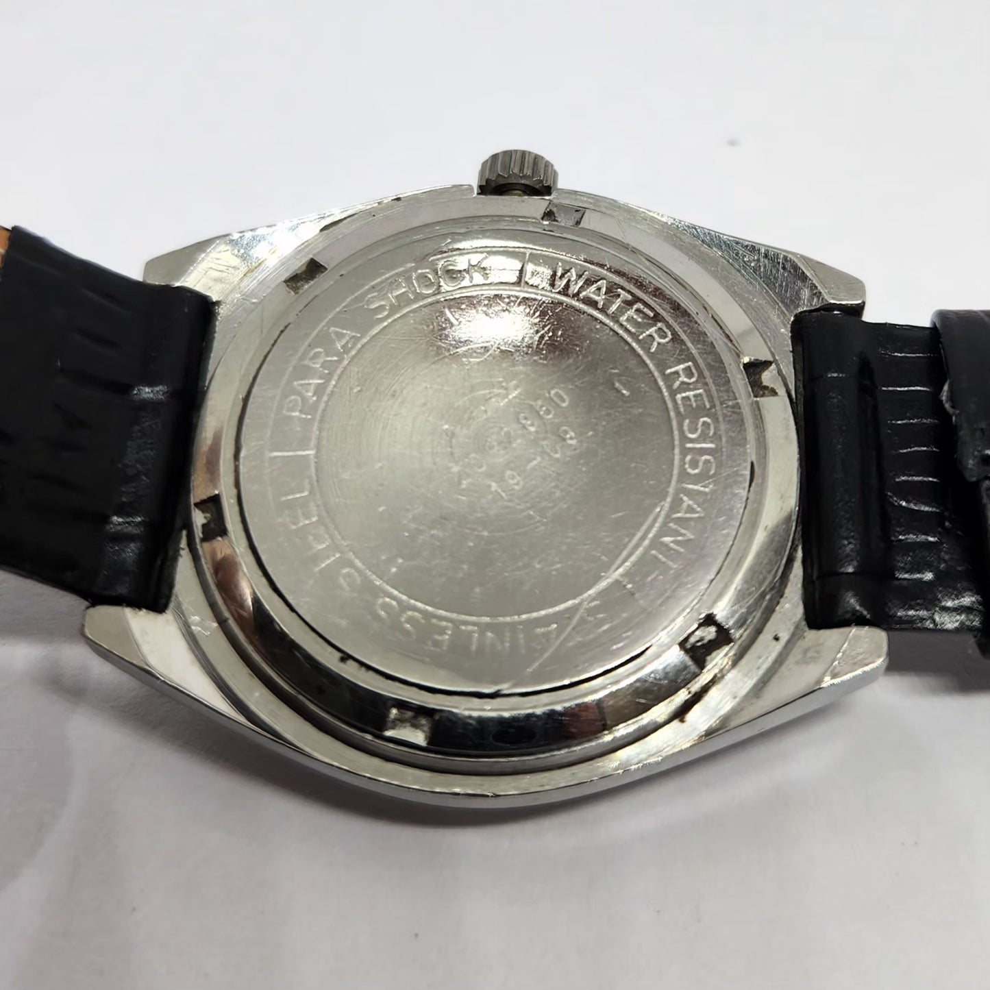 Vintage Original HMT Tareeq Hand Winding 17 Jewels Off White Face Date Men's Wrist Watch HM131