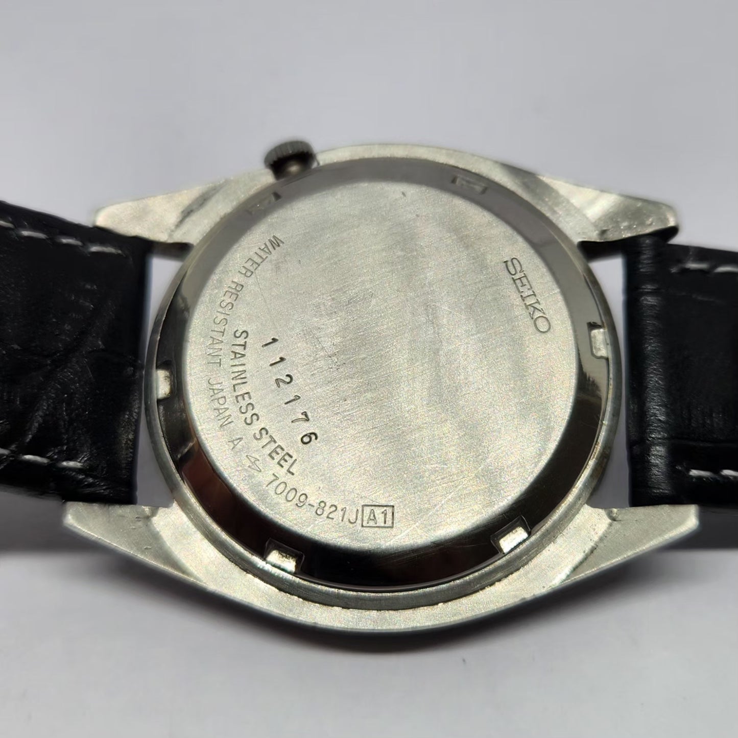 Vintage 1981 Original Seiko 5 Automatic 7009-821J Black Face 17 Jewels Day-Date Japanese Men's Wrist Watch SA71