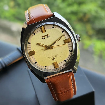 Vintage Original HMT Vijay Hand Winding 17 Jewels Gold Face Men's Wrist Watch HM145