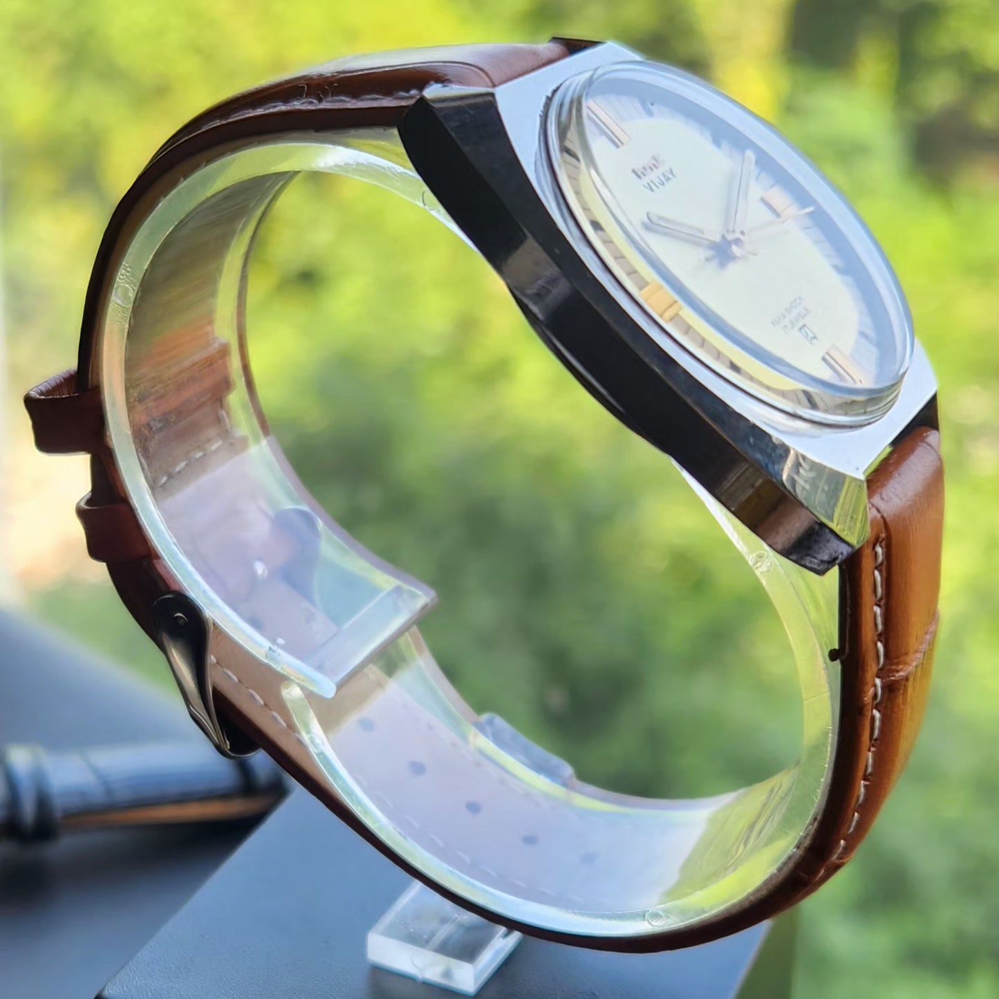 Vintage Original HMT Vijay Hand Winding 17 Jewels Gold Face Men's Wrist Watch HM145