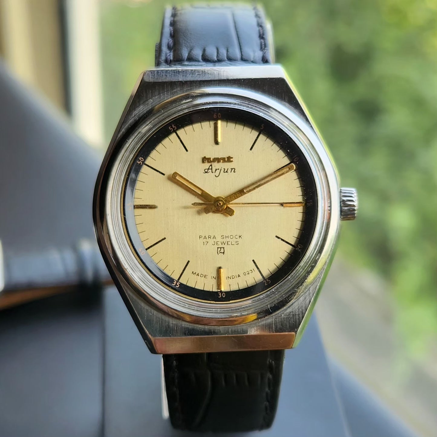 Vintage Original HMT Arjun Hand Winding 17 Jewels Gold Face Men's Wrist Watch HM146
