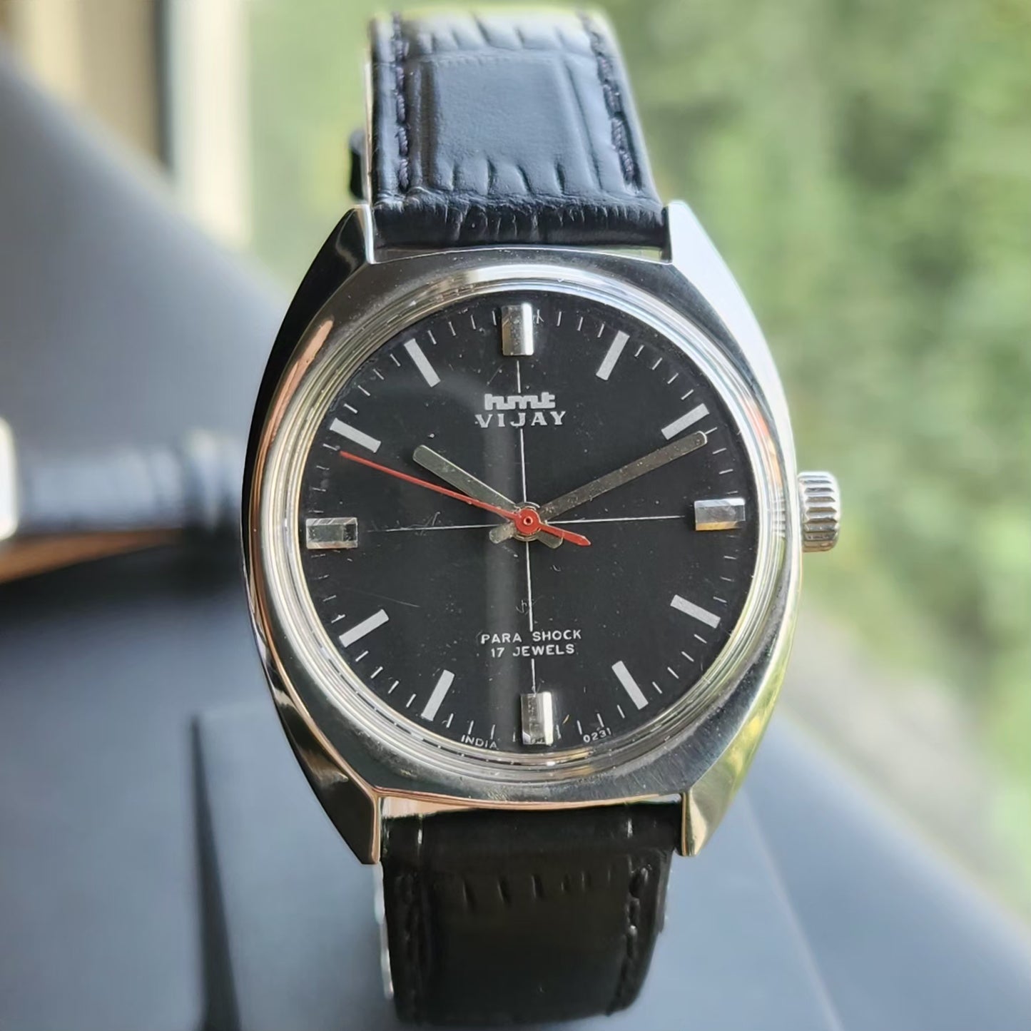 Vintage Original HMT Vijay Hand Winding 17 Jewels Black Face Men's Wrist Watch HM147