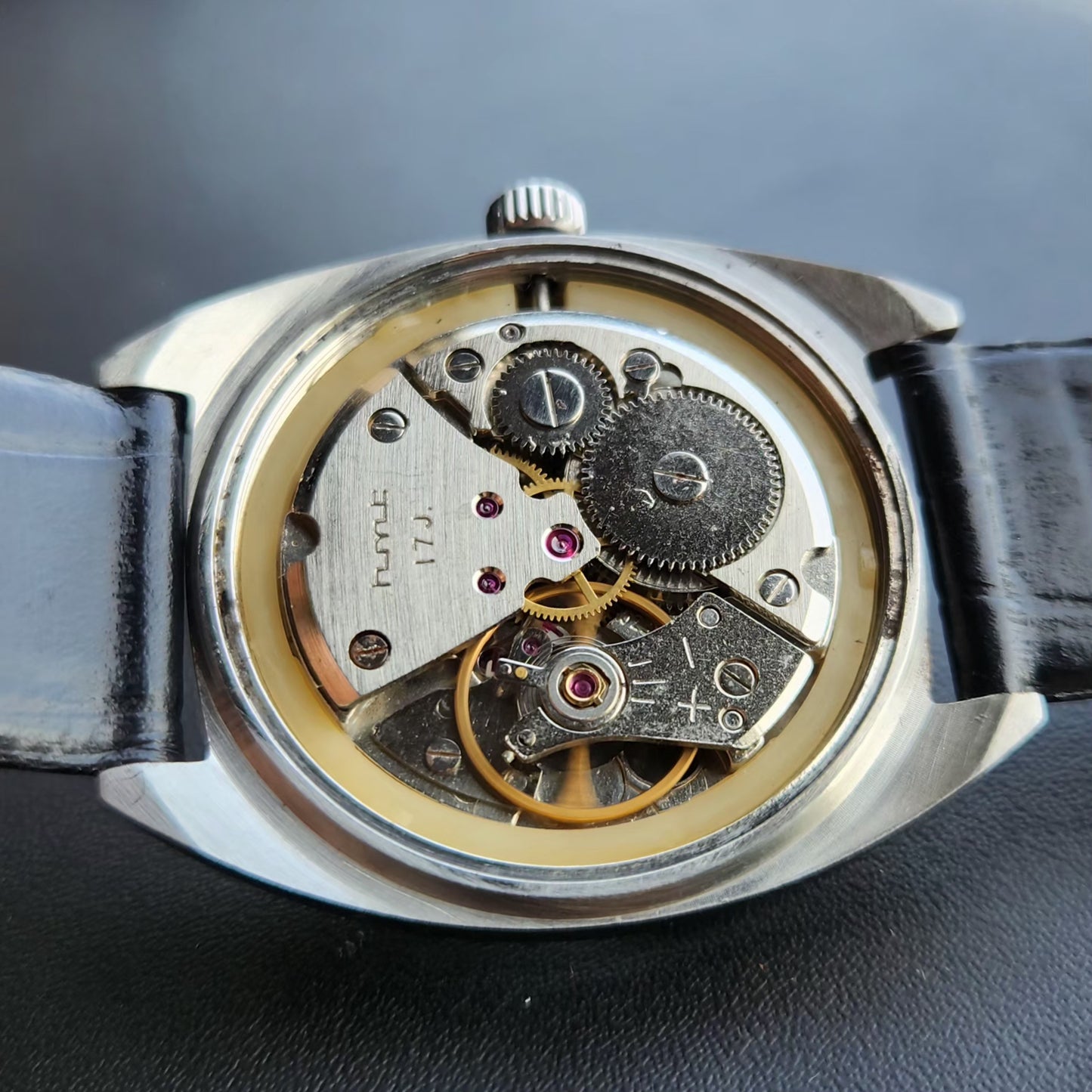 Vintage Original HMT Vijay Hand Winding 17 Jewels Black Face Men's Wrist Watch HM147