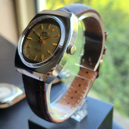 Vintage Original HMT Chethan Hand Winding 17 Jewels Gold Face Men's Wrist Watch HM151