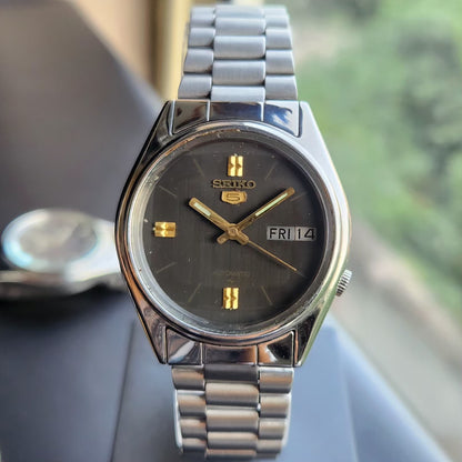 Vintage 1979 Original Seiko 5 Automatic 7009-7031 Black Face 17 Jewels Day-Date Japanese Men's Wrist Watch SK05