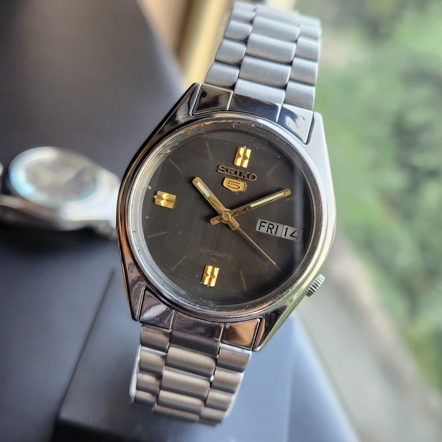 Vintage 1979 Original Seiko 5 Automatic 7009-7031 Black Face 17 Jewels Day-Date Japanese Men's Wrist Watch SK05