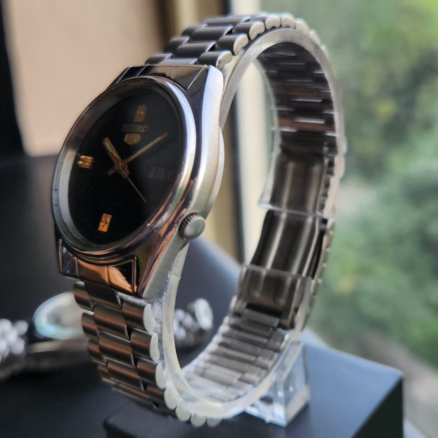 Vintage 1979 Original Seiko 5 Automatic 7009-7031 Black Face 17 Jewels Day-Date Japanese Men's Wrist Watch SK05