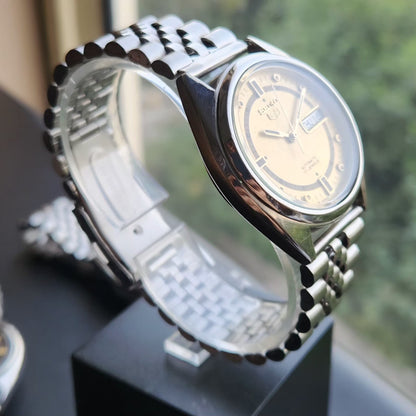 Vintage 1983 Original Seiko 5 Automatic 7009-8740 Gold Face 17 Jewels Day-Date Japanese Men's Wrist Watch SK12