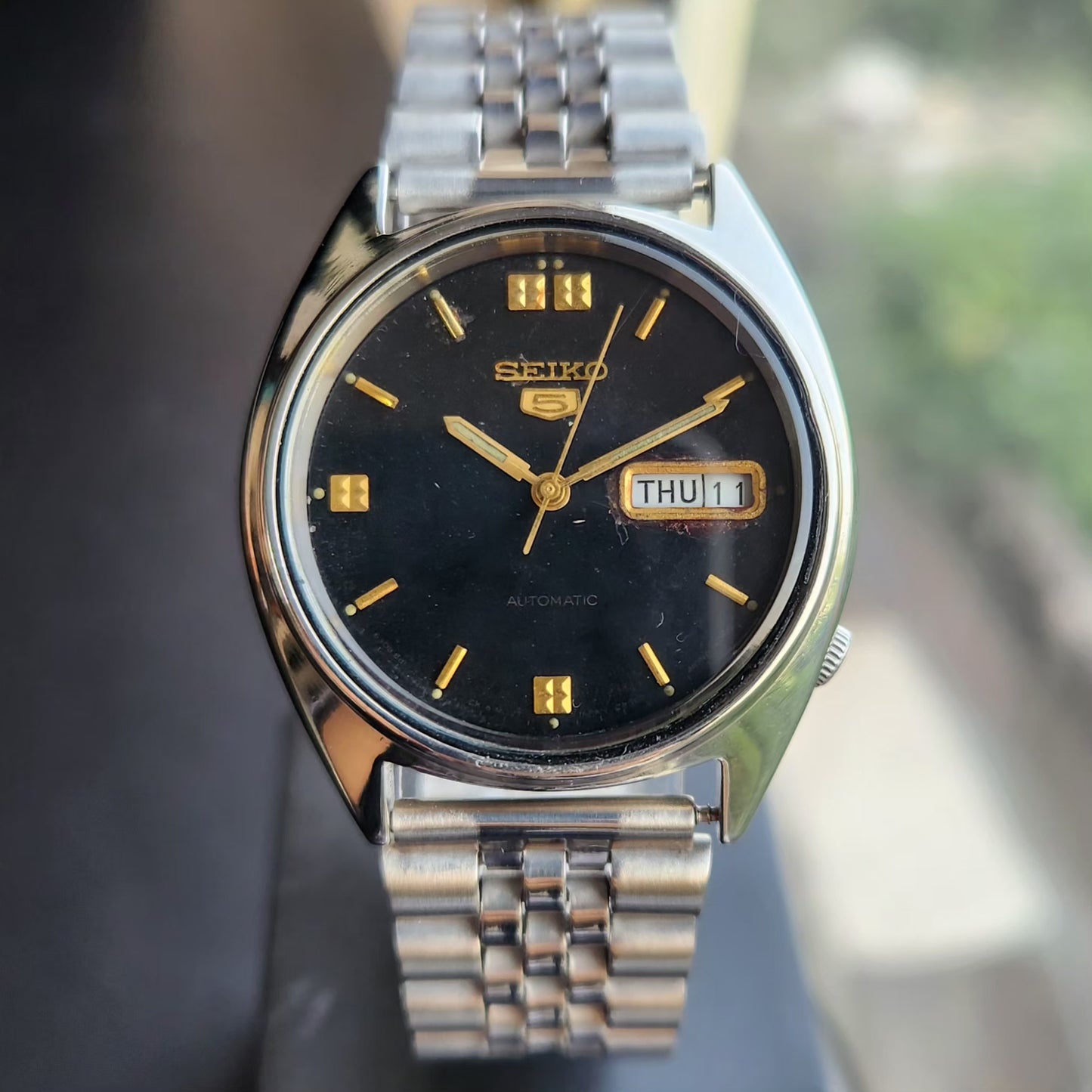 Vintage 1985 Original Seiko 5 Automatic 6309-5230 Black Face 17 Jewels Day-Date Japanese Men's Wrist Watch SK14