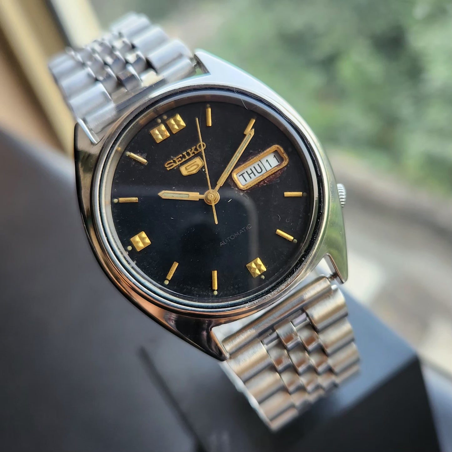 Vintage 1985 Original Seiko 5 Automatic 6309-5230 Black Face 17 Jewels Day-Date Japanese Men's Wrist Watch SK14