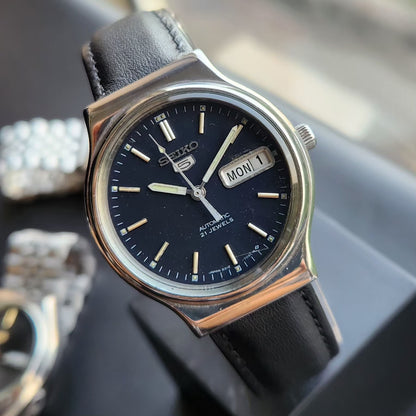 Vintage 1984 Original Seiko 5 Automatic 6319-6240 Blue Face 21 Jewels Day-Date Japanese Men's Wrist Watch SK18