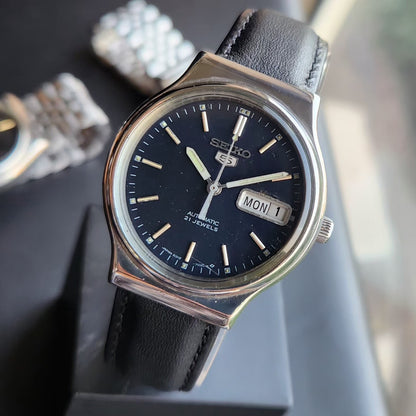 Vintage 1984 Original Seiko 5 Automatic 6319-6240 Blue Face 21 Jewels Day-Date Japanese Men's Wrist Watch SK18