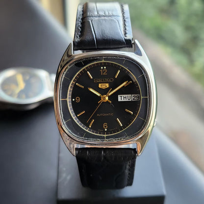 Vintage 1981 Original Seiko 5 Automatic 6309-523A Black Face 17 Jewels Day-Date Japanese Men's Wrist Watch SK20