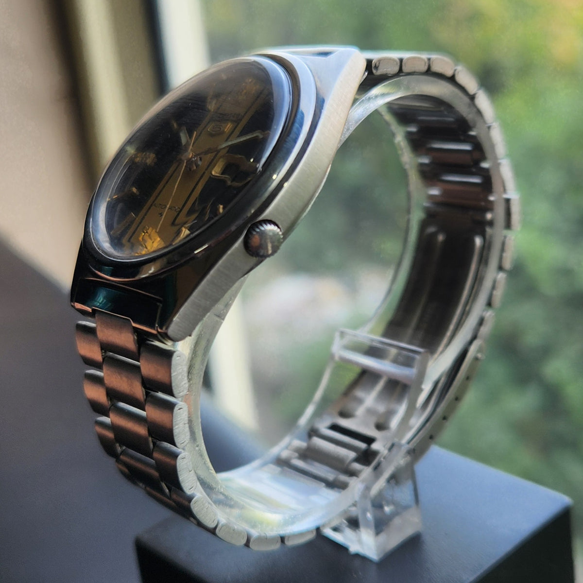 Vintage 1983 Original Seiko 5 Automatic 7009-8750 Gold Face 17 Jewels Day-Date Japanese Men's Wrist Watch SK23