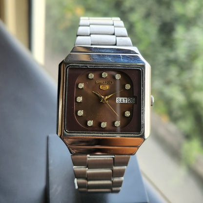 Vintage 1983 Original Seiko 5 Automatic 6349-8820 Brown Face 23 Jewels Day-Date Japanese Men's Wrist Watch SK24