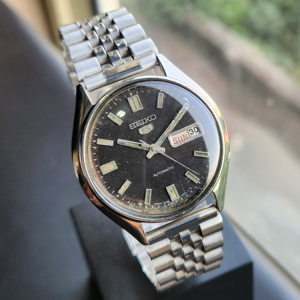Vintage 1980 Original Seiko 5 Automatic 6309-8600 Black Face 17 Jewels Day-Date Japanese Men's Wrist Watch SK27
