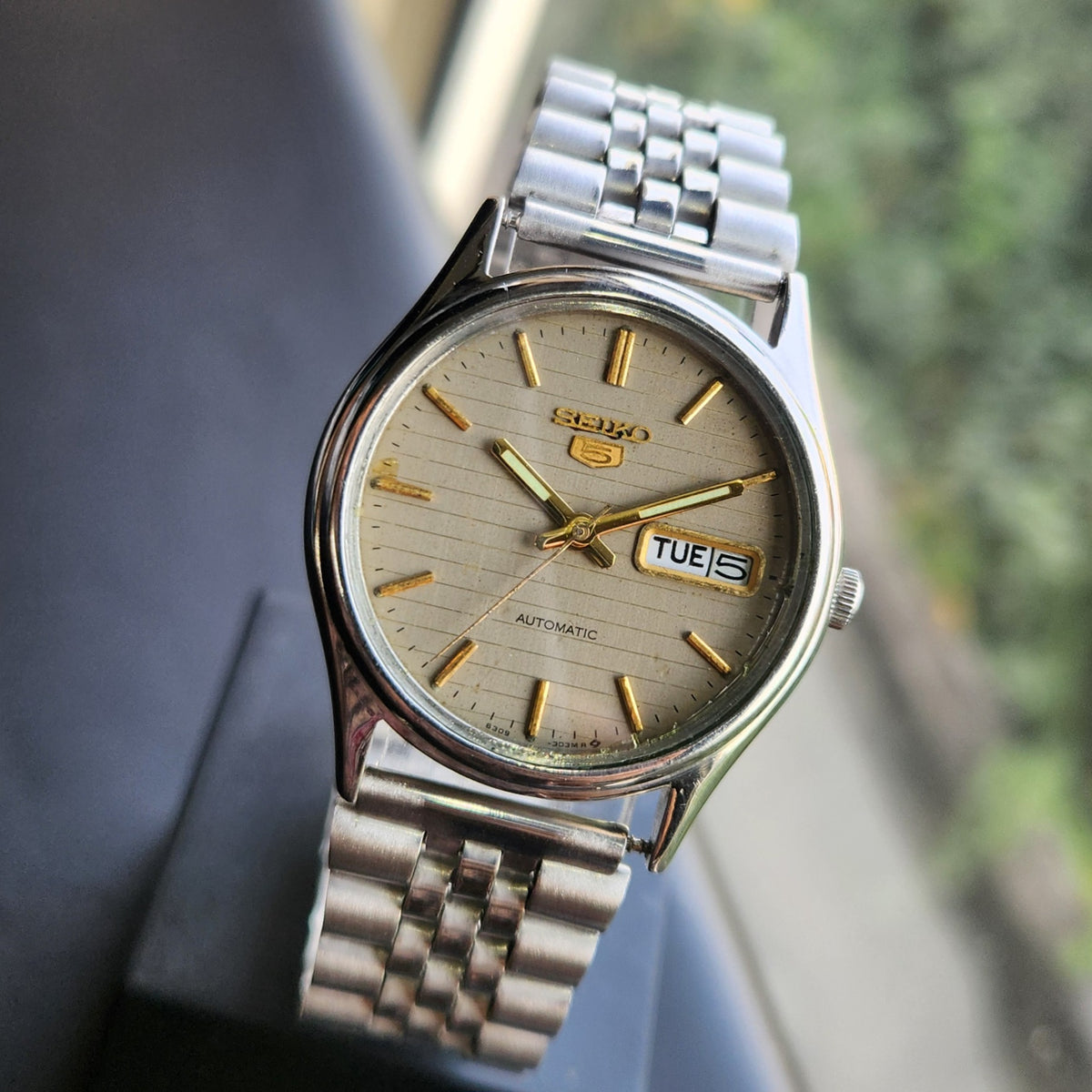 Vintage 1984 Original Seiko 5 Automatic 6309-8920 Grey Face 17 Jewels Day-Date Japanese Men's Wrist Watch SK29