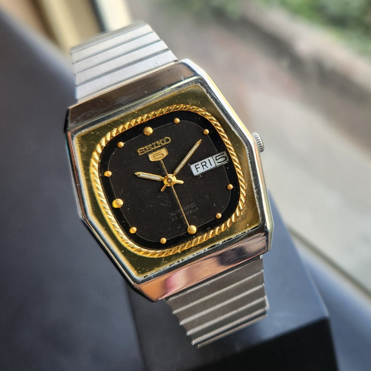 Vintage 1983 Original Seiko 5 Automatic 6309-8820 Black Face 17 Jewels Day-Date Japanese Men's Wrist Watch SK30