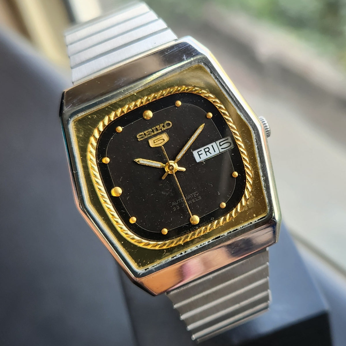 Vintage 1983 Original Seiko 5 Automatic 6309-8820 Black Face 17 Jewels Day-Date Japanese Men's Wrist Watch SK30
