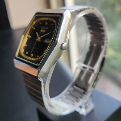 Vintage 1983 Original Seiko 5 Automatic 6309-8820 Black Face 17 Jewels Day-Date Japanese Men's Wrist Watch SK30