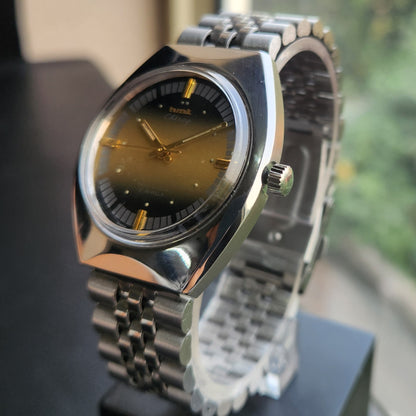 Vintage Original HMT Chirag Hand Winding 17 Jewels Gold Face Men's Wrist Watch HM167
