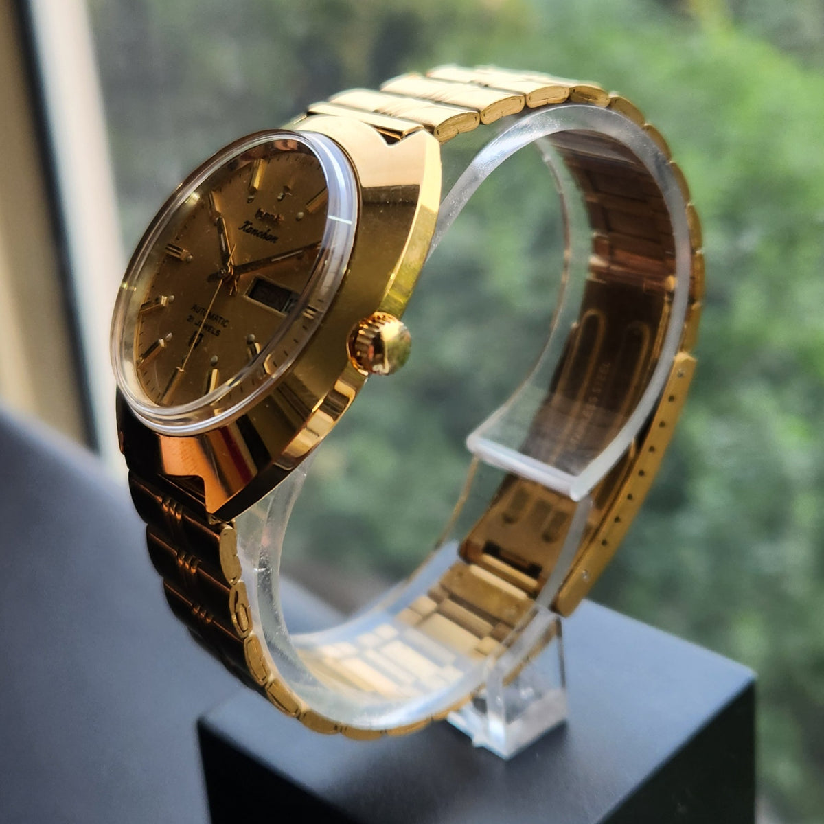 Vintage Mod HMT Kanchan Automatic 21 Jewels Glass back Gold Face Day-Date Men's Wrist Watch HK01