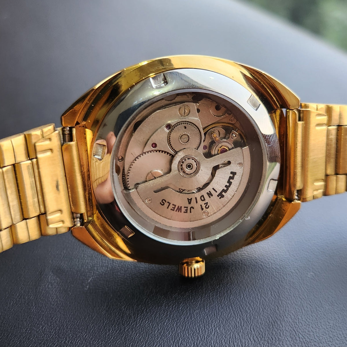 Vintage Mod HMT Kanchan Automatic 21 Jewels Glass back Gold Face Day-Date Men's Wrist Watch HK03