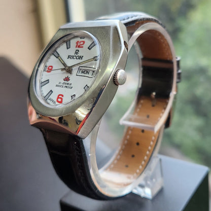 Vintage Ricoh R31 Automatic White Face New Strap 21 Jewels Day-Date Men's Wrist Watch R117