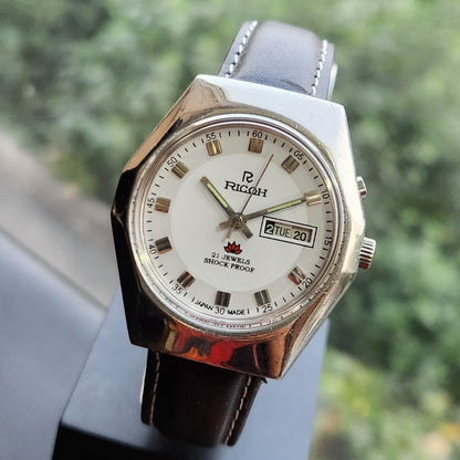 Vintage Ricoh R31 Automatic White Face New Strap 21 Jewels Day-Date Men's Wrist Watch R118