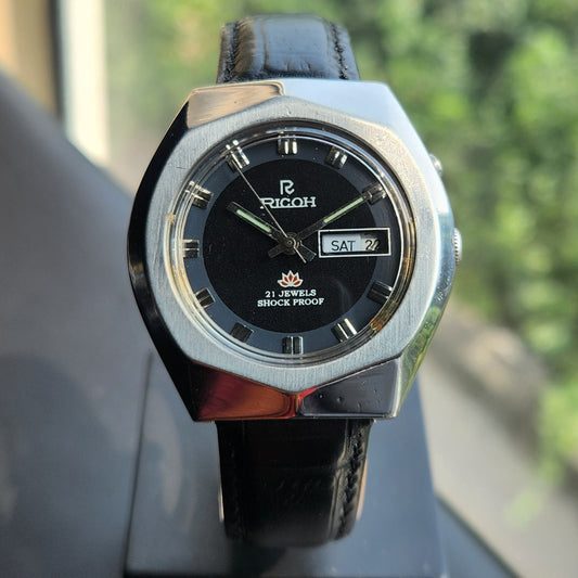 Vintage Ricoh R31 Automatic Black Face New Strap 21 Jewels Day-Date Men's Wrist Watch R119