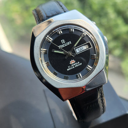Vintage Ricoh R31 Automatic Black Face New Strap 21 Jewels Day-Date Men's Wrist Watch R119