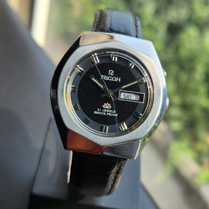 Vintage Ricoh R31 Automatic Black Face New Strap 21 Jewels Day-Date Men's Wrist Watch R119